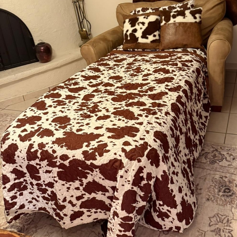 Brown and White Cow Print Twin Bedding Set Quilted Comforter And Sheets Set
